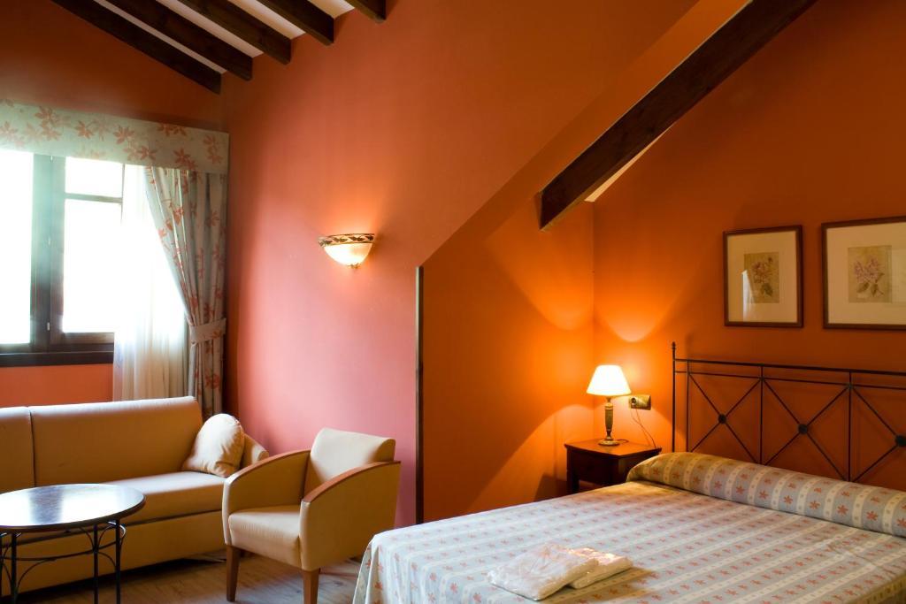 Hotel Torrepalacio Proaza Luaran gambar